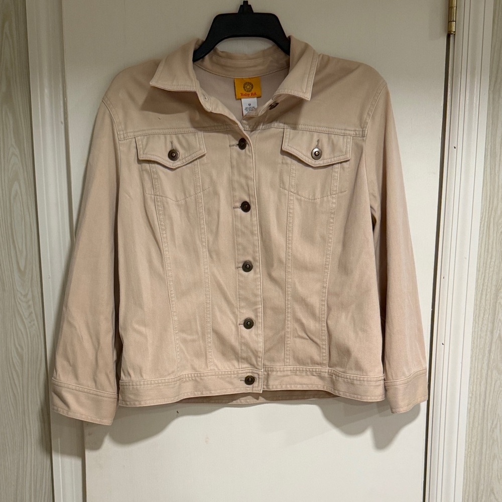 Women's RUBY RD Tan Denim Jacket Size 12 - Picture 6 of 6